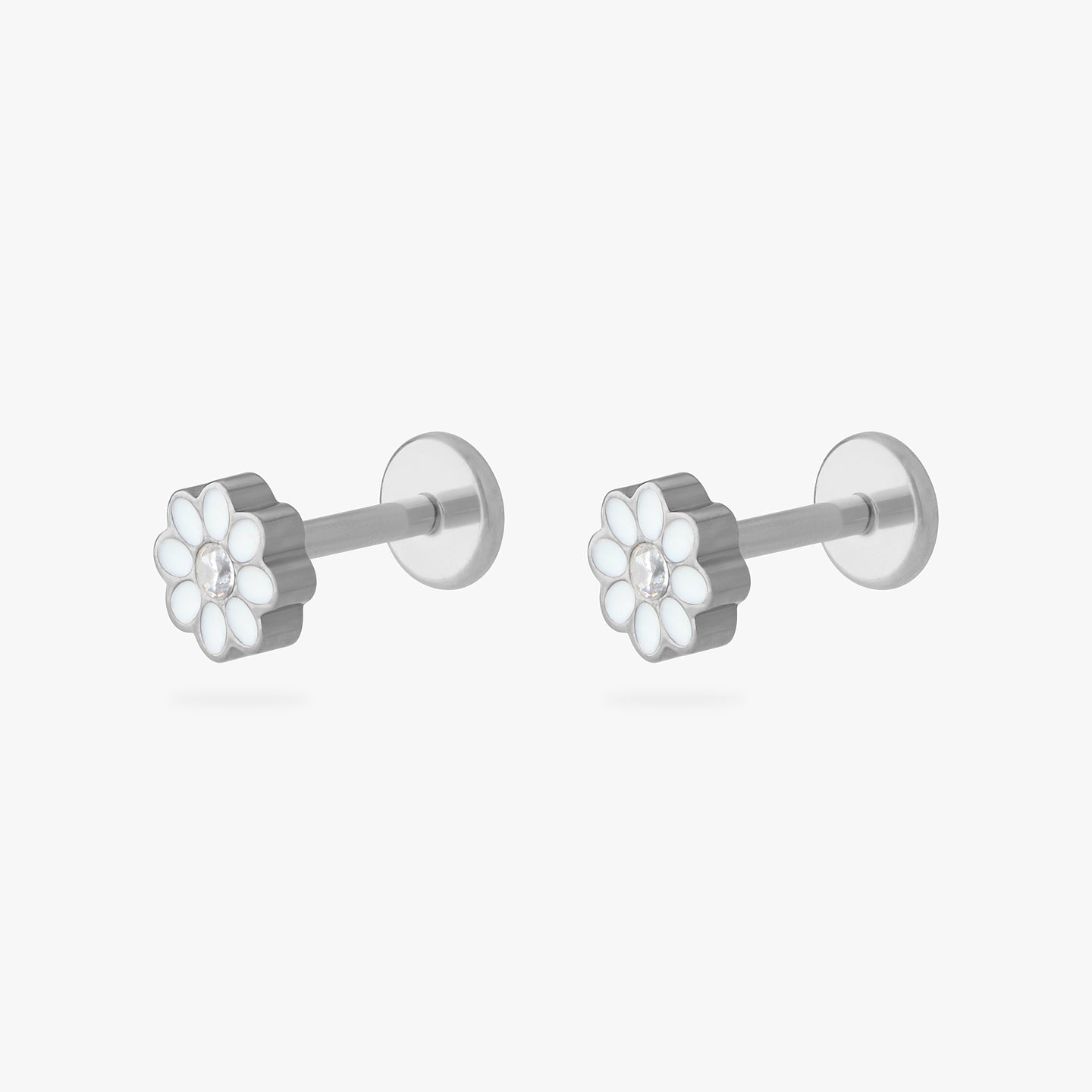 titanium enamel daisy flatback stud with white enamel and cz detailing [pair] color:null|titanium/white