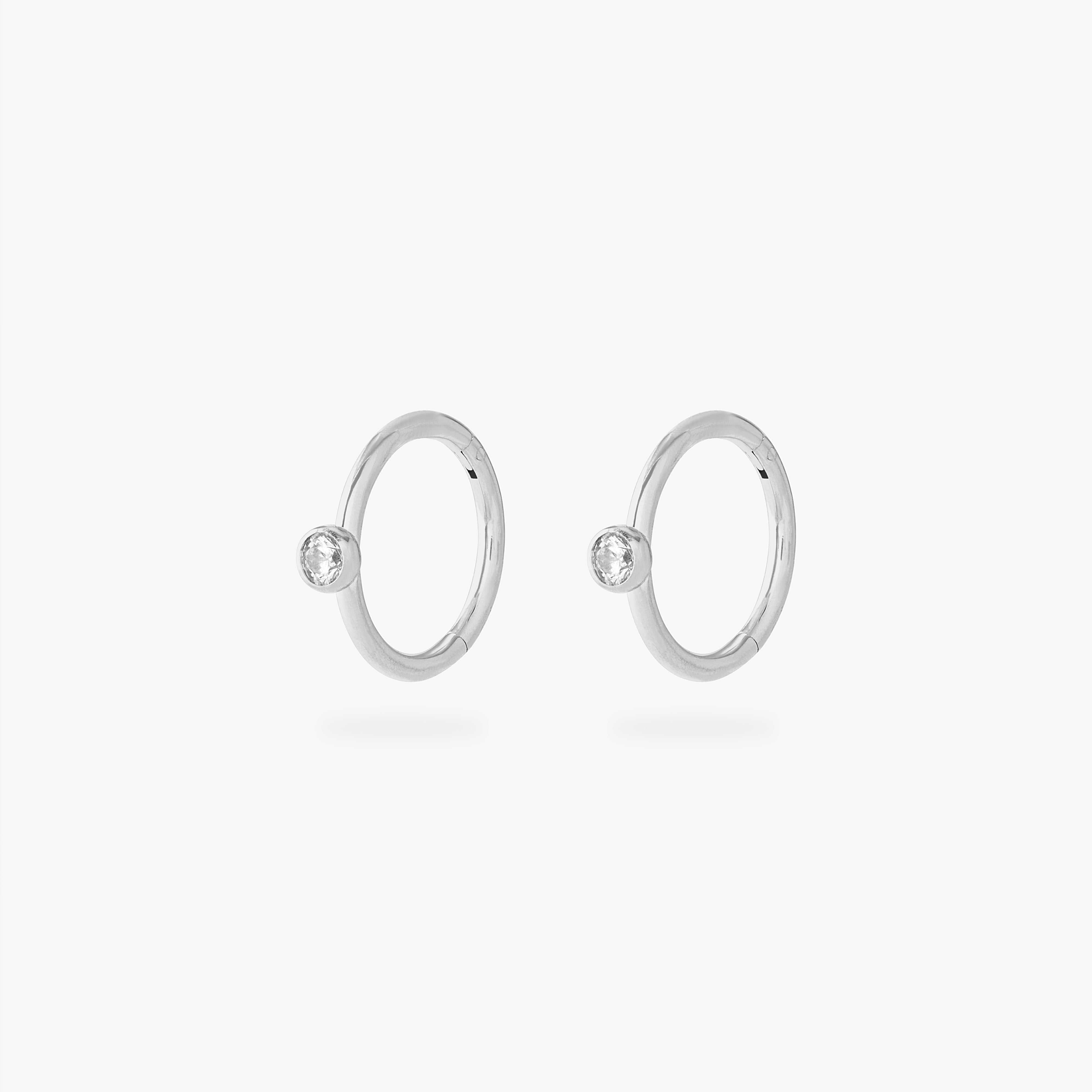 silver clicker with a cz bezel accent stone [pair] color:null|silver/clear