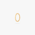 8mm pyramid clicker in gold color:null|gold
