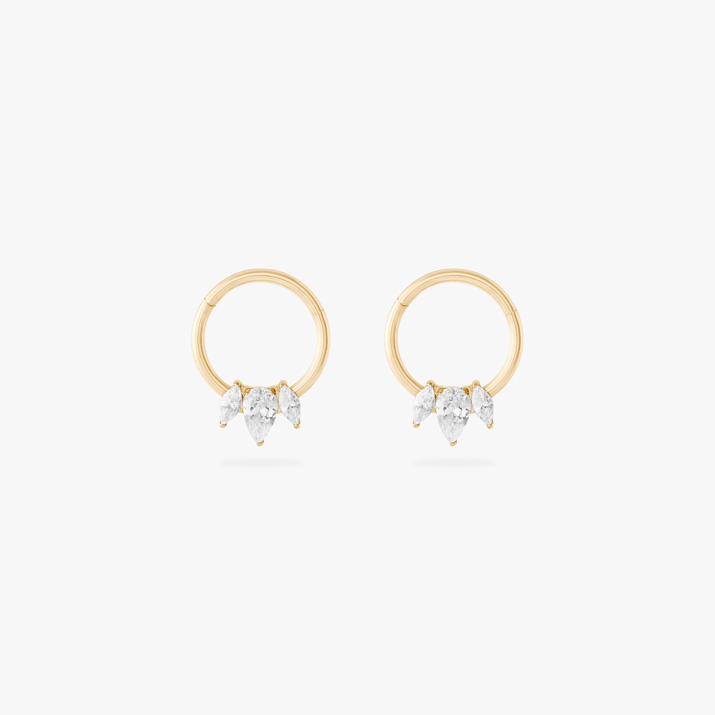 gold front set clicker with cz pear stones in 8mm [pair] color:null|gold/clear