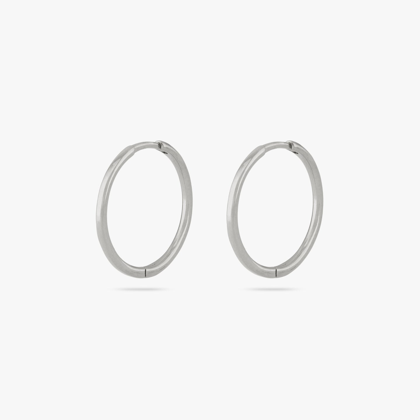 Large thin silver hoop. [pair] color:null|silver