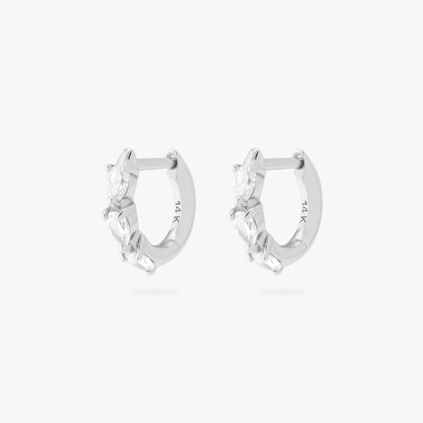 micro lab grown pear diamond huggie in 14k white gold [pair] color:null|white gold/clear