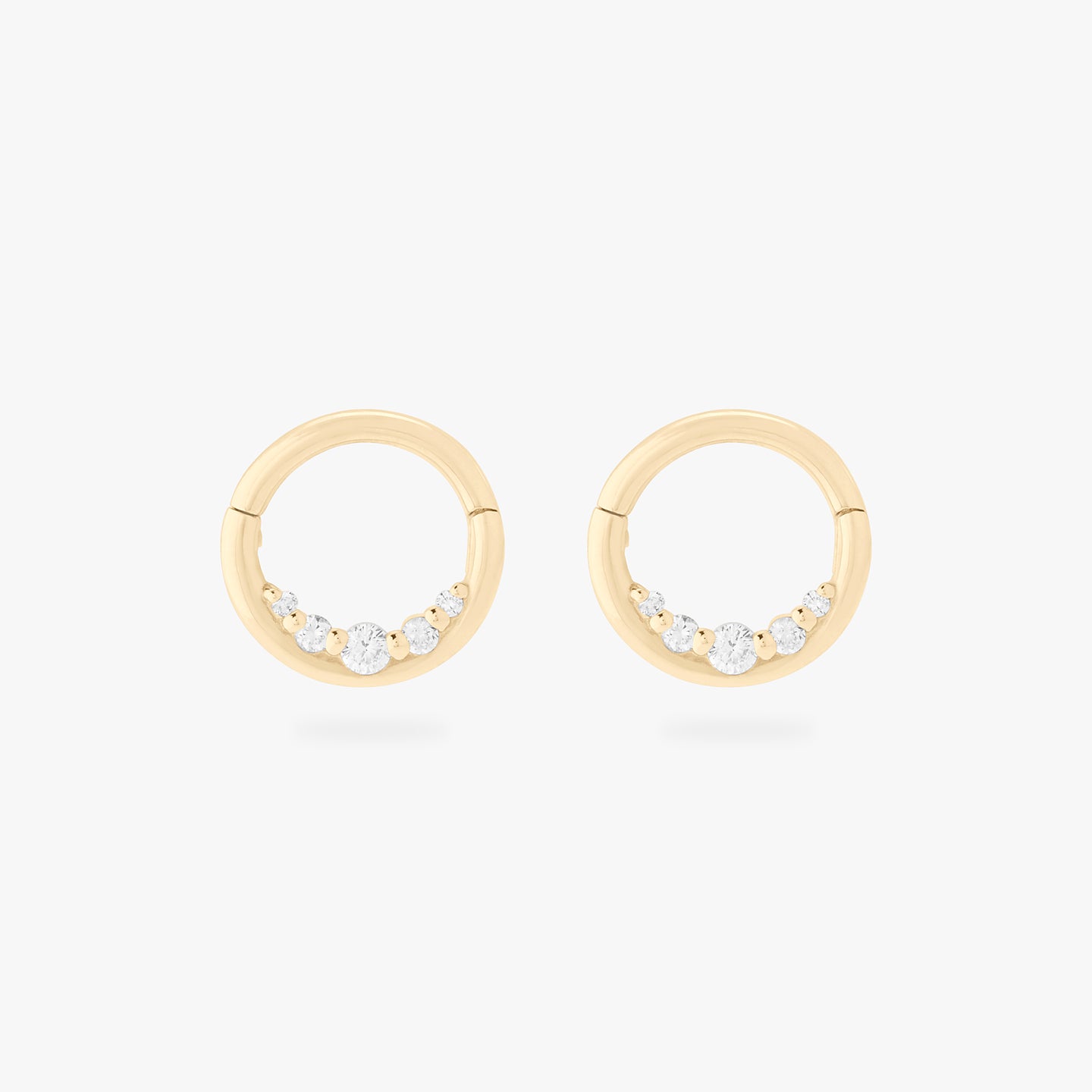 front set clicker with lab grown diamonds in 14k yellow gold [pair] color:null|yellow gold/clear