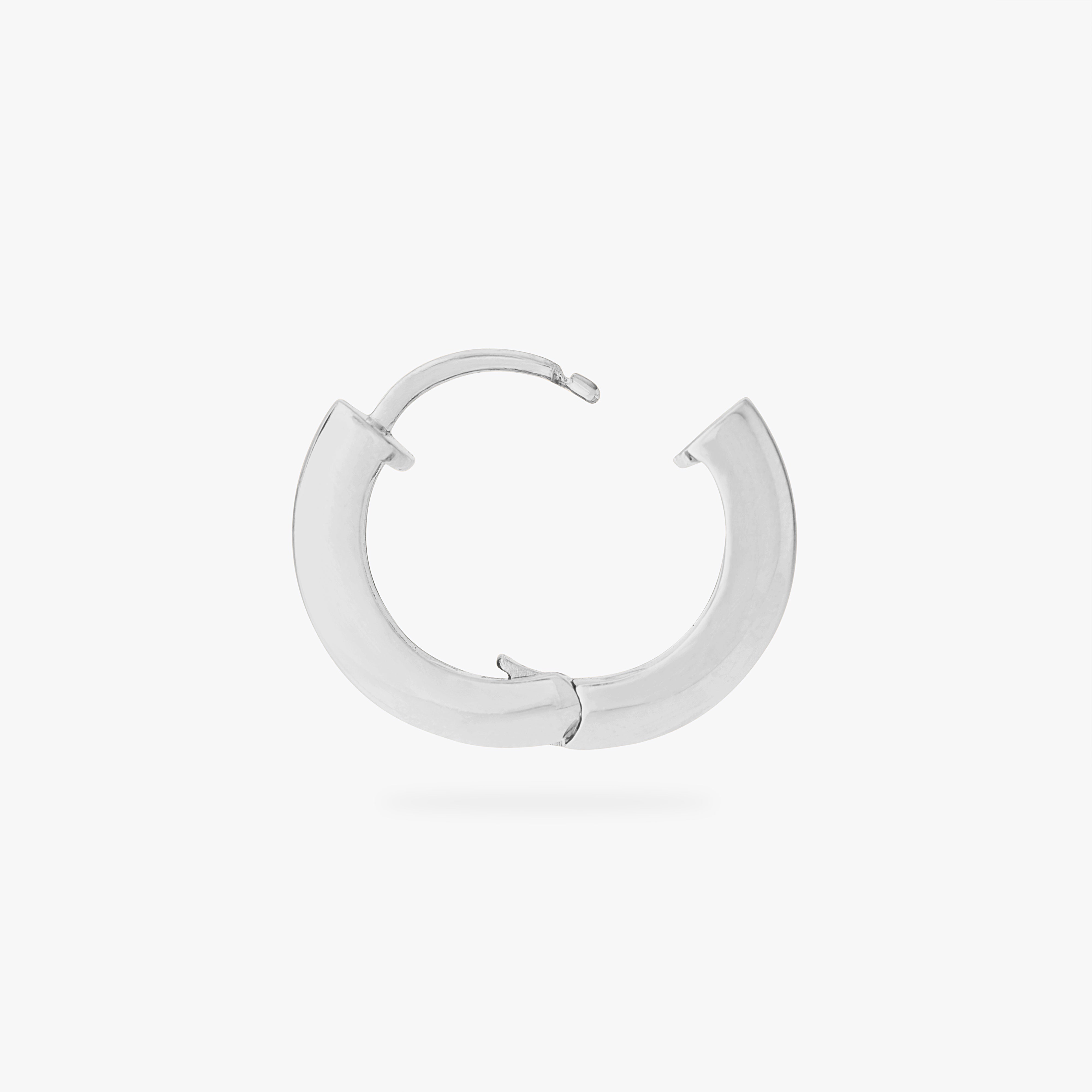 chunky hoop with two ridges in silver color:null|silver
