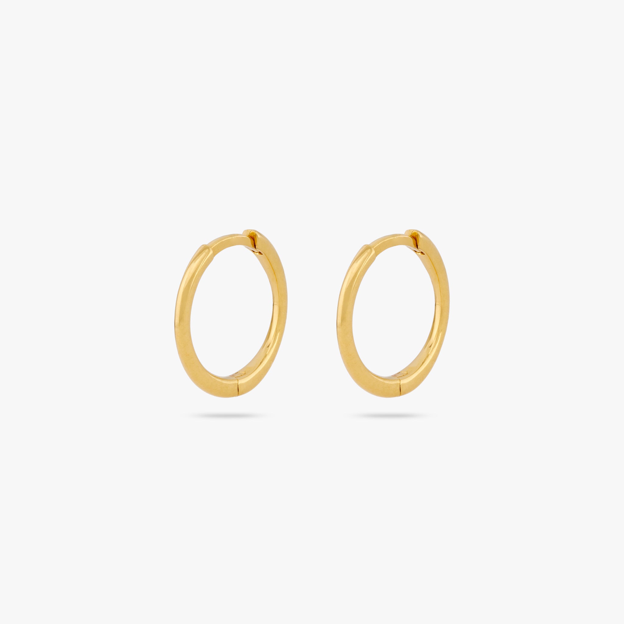 Small slim gold hoop. [pair] color:null|gold