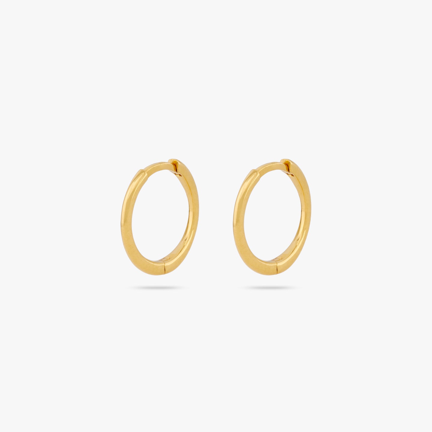 Small slim gold hoop. [pair] color:null|gold
