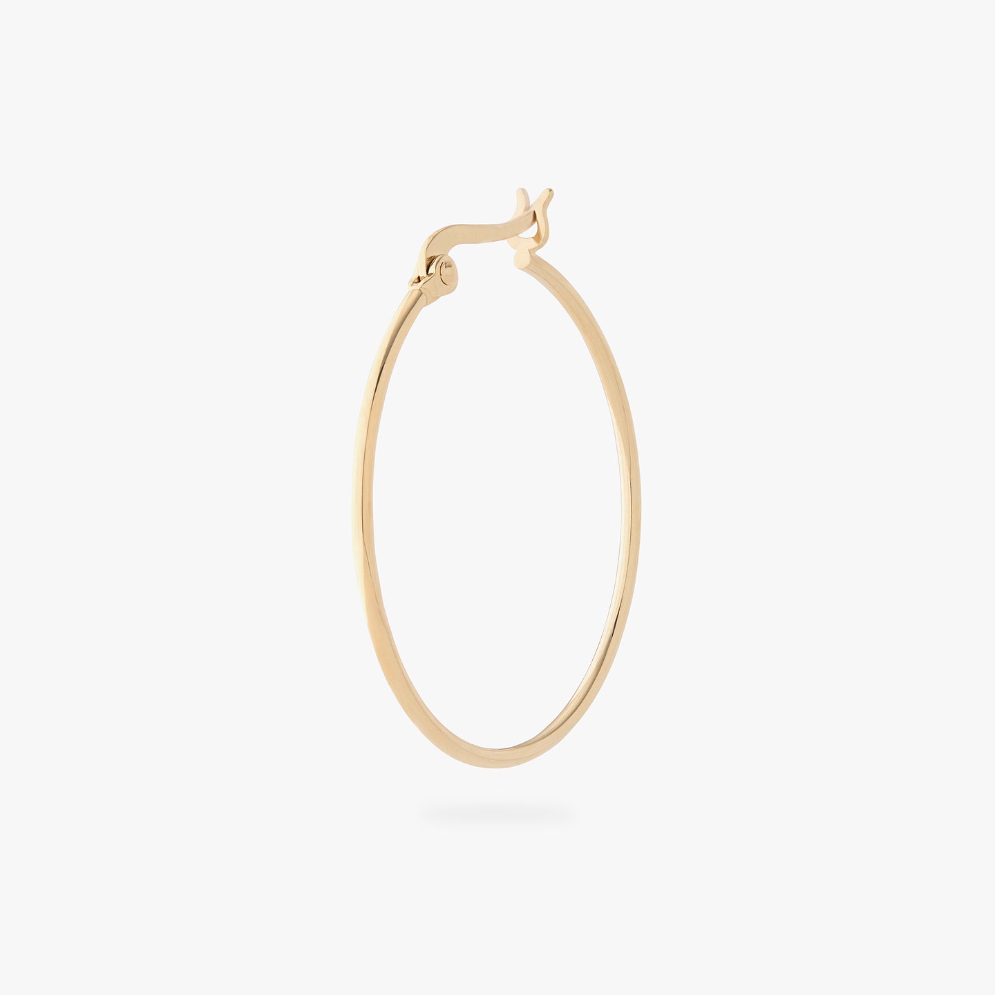 an extra large slim hoop in gold color:null|gold