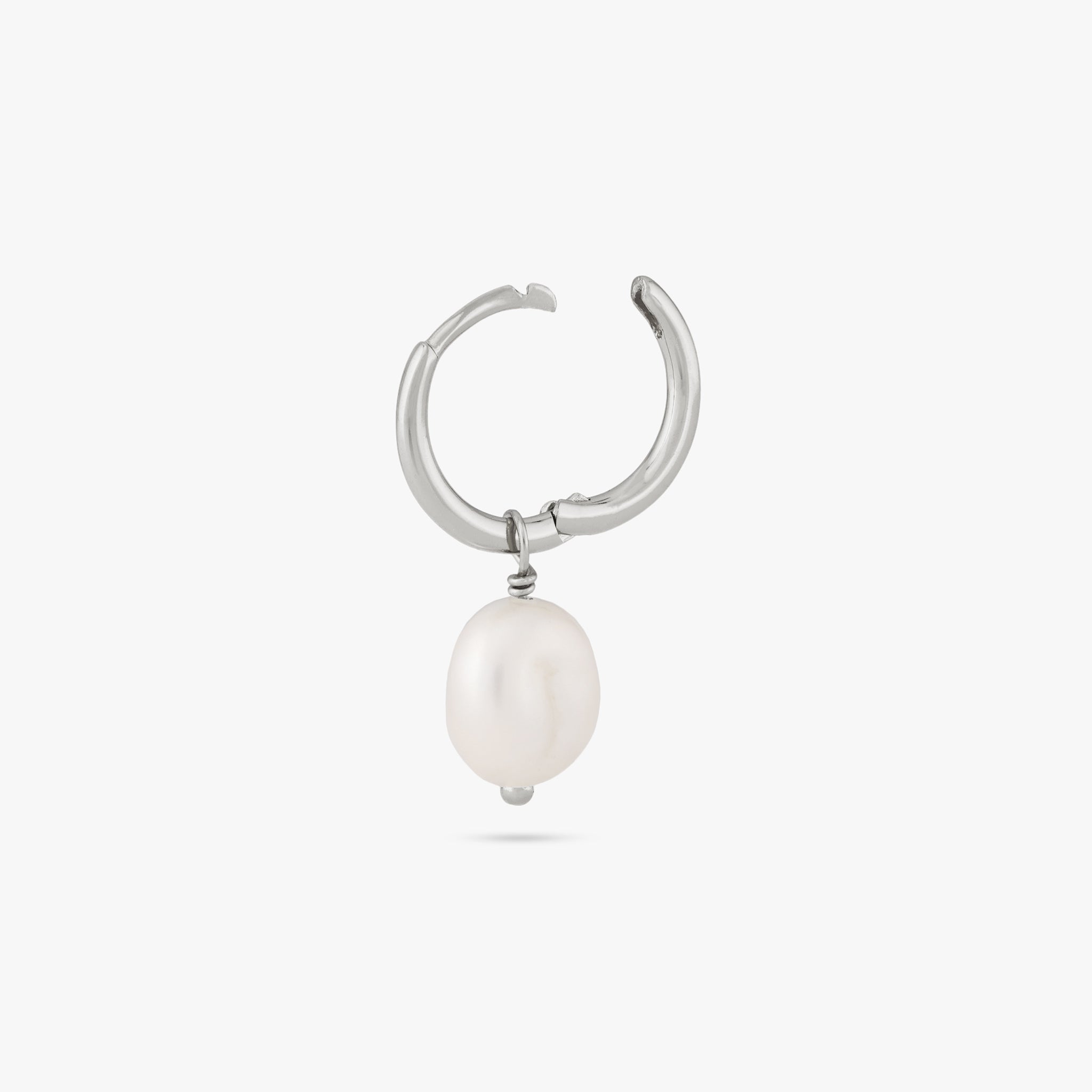 Dangling Baroque Pearl Huggie color:null|silver
