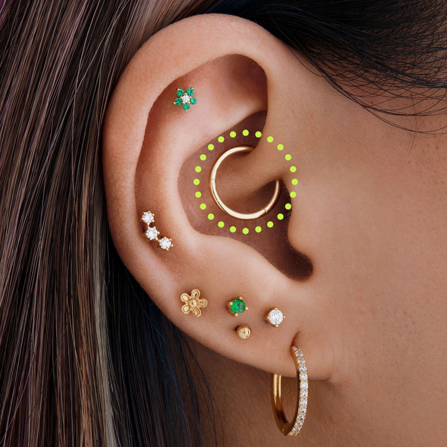 This is a gold clicker earring [hover] color:null|gold