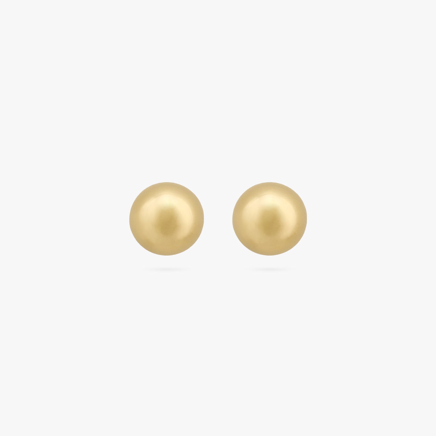 A small gold ball shaped stud [pair] color:null|gold