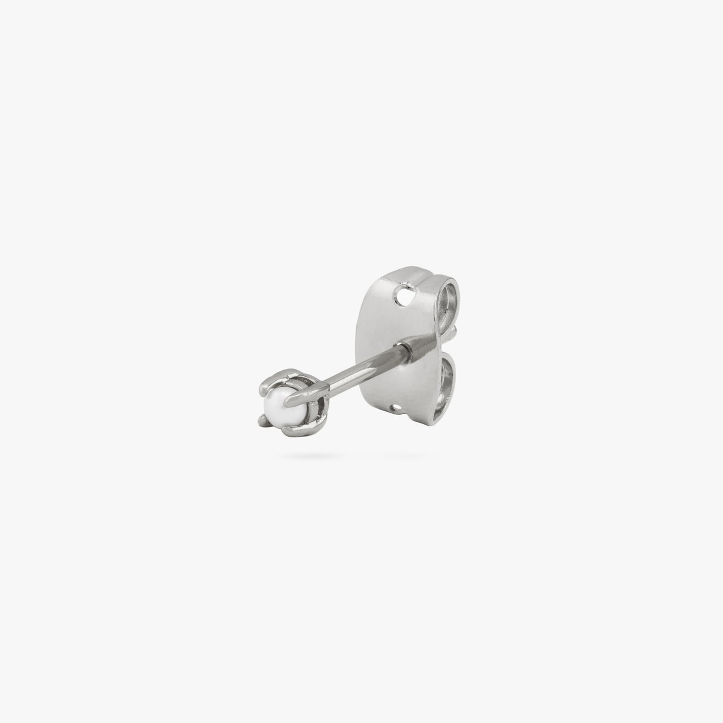 This is a small silver stud with a pearl accent color:null|silver