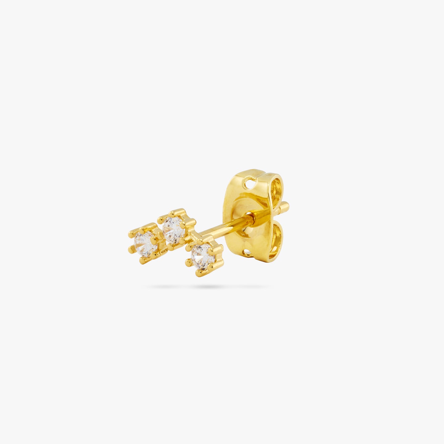 Three cubic zirconia in an arch shaped gold cluster stud color:null|gold/clear