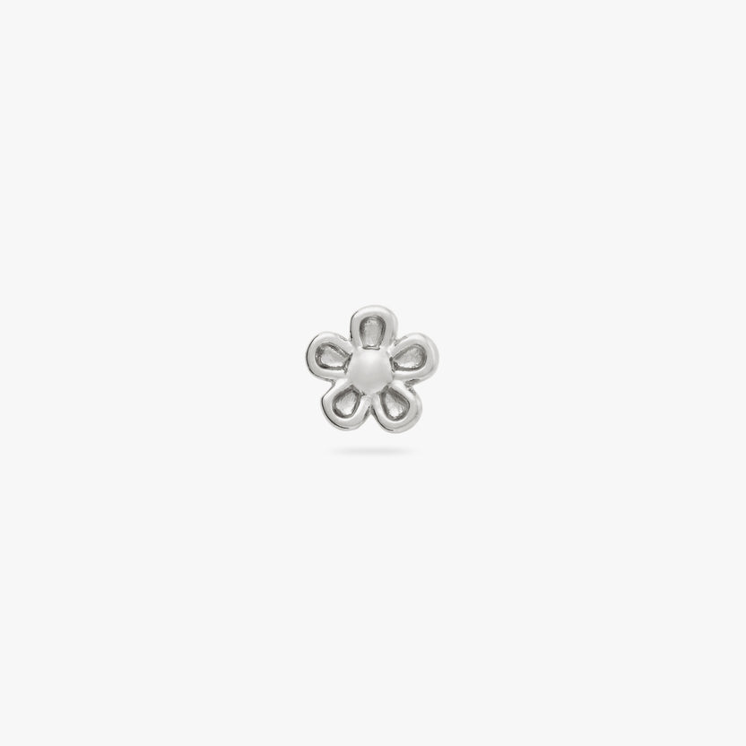 Daisy Flower Stud